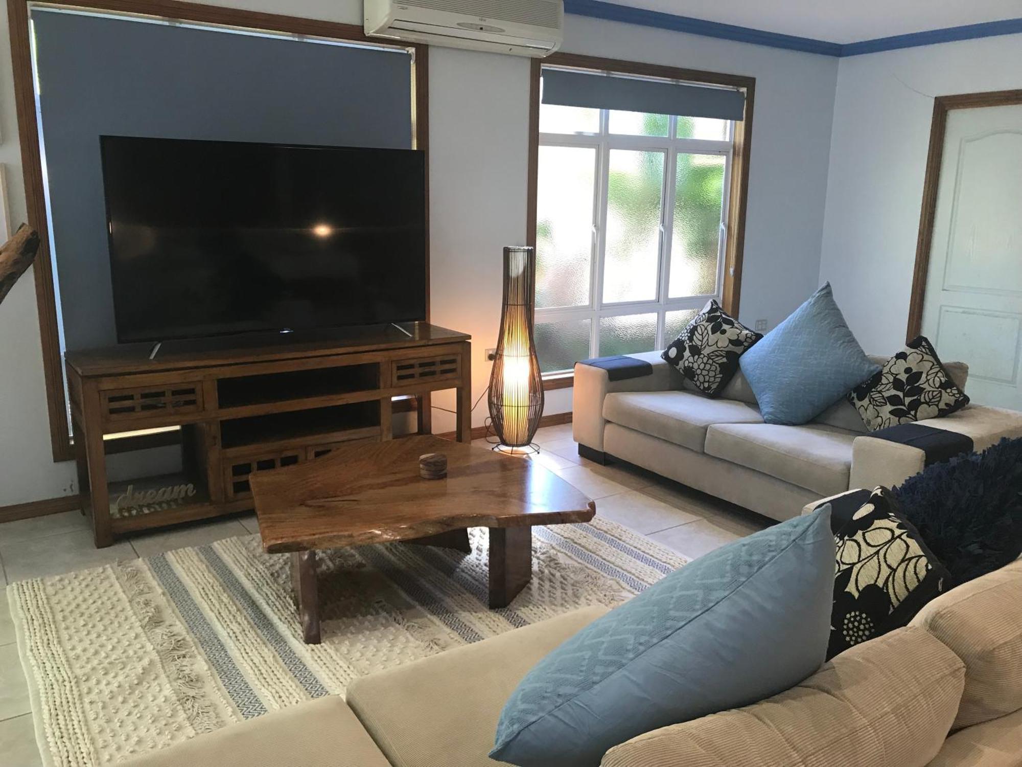 Taj On Byrnes - Private Luxury Apartment מאריבה מראה חיצוני תמונה